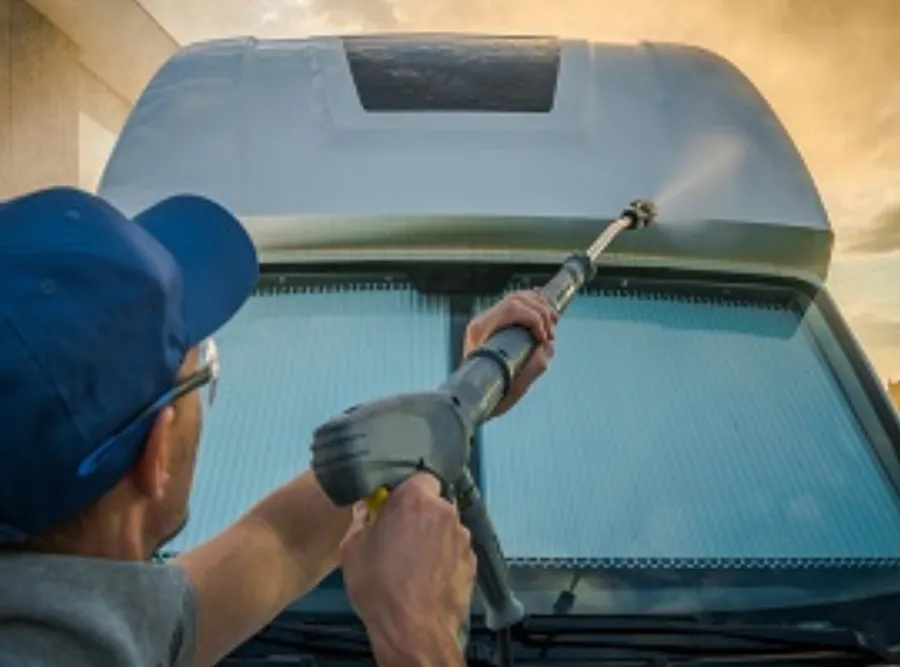 Mantenimiento de sunroof — Inter Glass Automotriz Lima